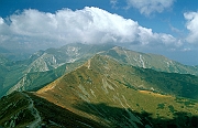 Tatry, jesien, z Kasprowego Wierchu, Posredni Goryczkowy i Czuba Goryczkowa, w tle Czerwone Wierchy.