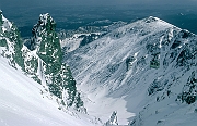 Tatry, zima, PKL, kolejka na Kasprowy Wierch, po lewej Palec, w dole Zleb pod Palcem.