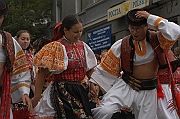 XXXV Miedzynarodowy Festiwal Folkloru Ziem Gorskich Zakopane 15-24 sierpnia 2003. Korowod zespolow festiwalowych - zespol ze Slowacji 