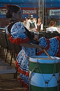 XXXV Miedzynarodowy Festiwal Folkloru Ziem Gorskich Zakopane 15-24 sierpnia 2003.