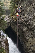 Tatry, jesien, Wodogrzmoty Mickiewicza, canyoning, cwiczenia TOPR w ratownictwie. Ratownik TOPR - Grzesiek Bargiel i Sebastian Szadkowski.