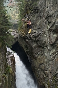 Tatry, jesien, Wodogrzmoty Mickiewicza, canyoning, cwiczenia TOPR w ratownictwie. Ratownik TOPR - Grzesiek Bargiel i Sebastian Szadkowski.