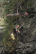 Tatry, jesien, Wodogrzmoty Mickiewicza, canyoning, cwiczenia TOPR w ratownictwie. Ratownik TOPR - Grzesiek Bargiel i Sebastian Szadkowski.