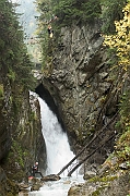 Tatry, jesien, Wodogrzmoty Mickiewicza, canyoning, cwiczenia TOPR w ratownictwie. Ratownik TOPR - Grzesiek Bargiel i Sebastian Szadkowski.